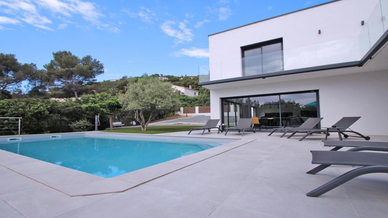 Villa Chantoiseau Ле Исамбр Екстериор снимка
